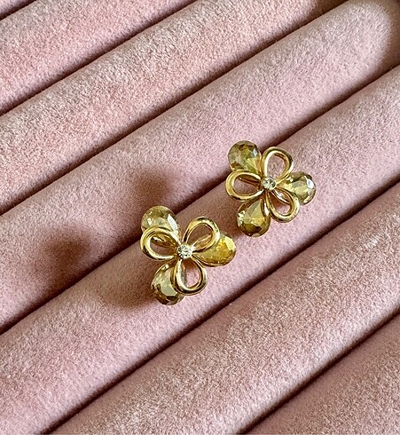 Gold küpe