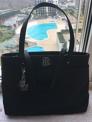 universal Beden Tommy Hilfiger kol çantası 