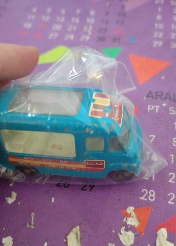 Turkuaz Pastel Oyuncak Minibüs