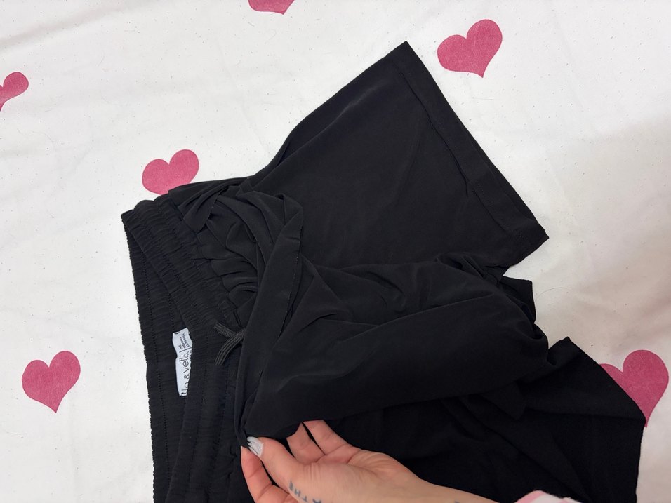 Siyah Rahat Şortu Elastik Bel - Görsel 3