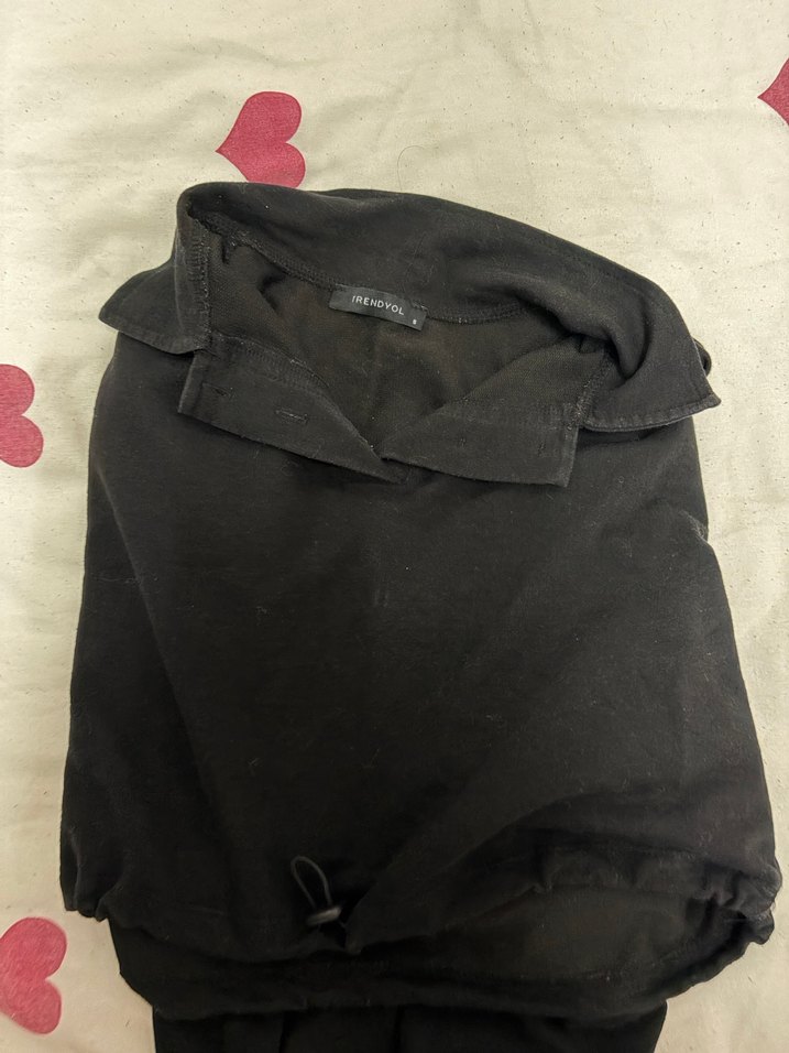 Yüksek Yakalı Siyah crop sweet - Görsel 2