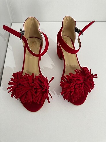 36 Beden Kırmızı Topuklu Ayakkabı