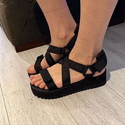 38 Beden Tommy Sandalet