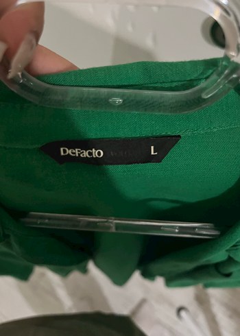 Düğmeli Yeşil Uzun Kollu Keten Gömlek - Görsel 3