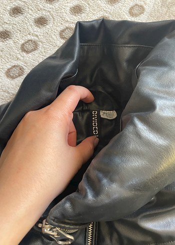 H&M Siyah Deri Fermuarlı Kadın mont