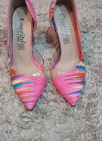 Pembe stiletto 