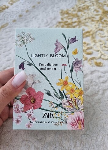 Orijinal Zara Parfümü Lightly Bloom 100 ml