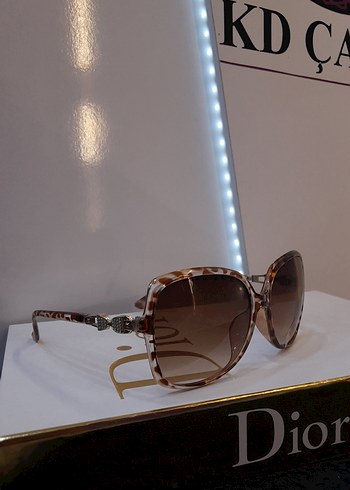 Şeffaf Kahverengi Modern Klasik Kadın Gözlüğü - Görsel 2