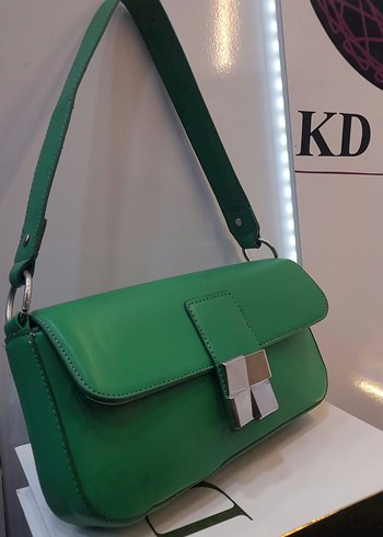 Zara Model Gümüş Tokalı Yeşil Deri Kadın Çanta - Görsel 2