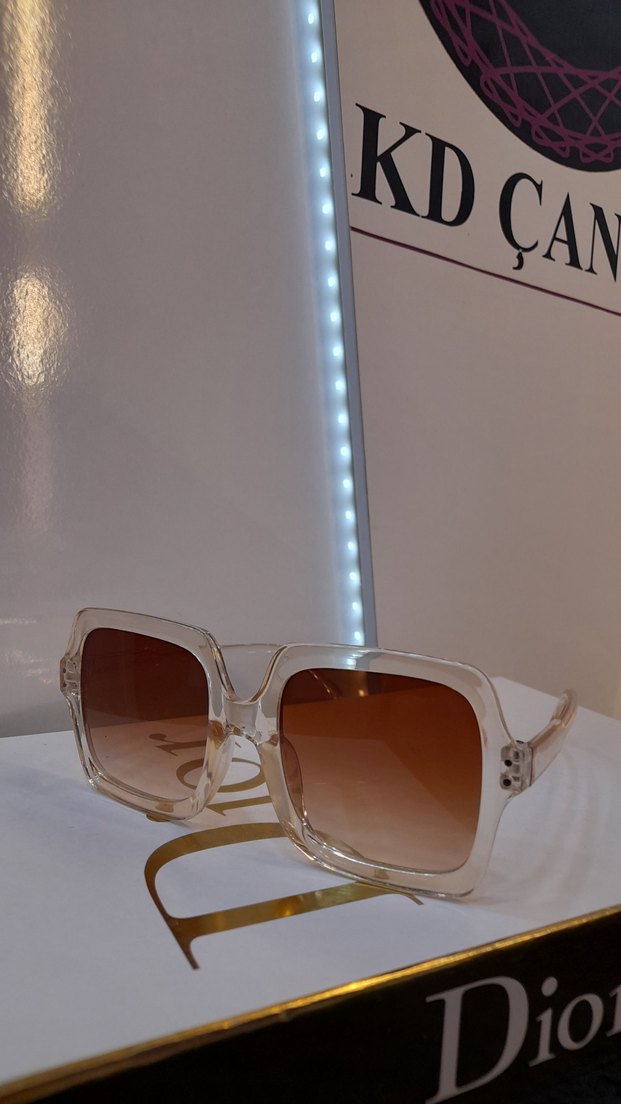 Bej Transparan Kadın Güneş Gözlüğü - Görsel 2