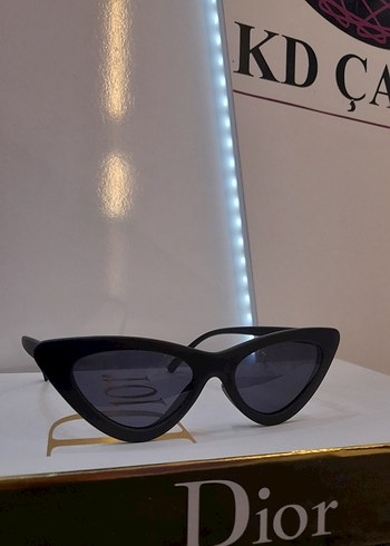 Siyah Retro Şeffaf Kadın Güneş Gözlüğü - Görsel 3