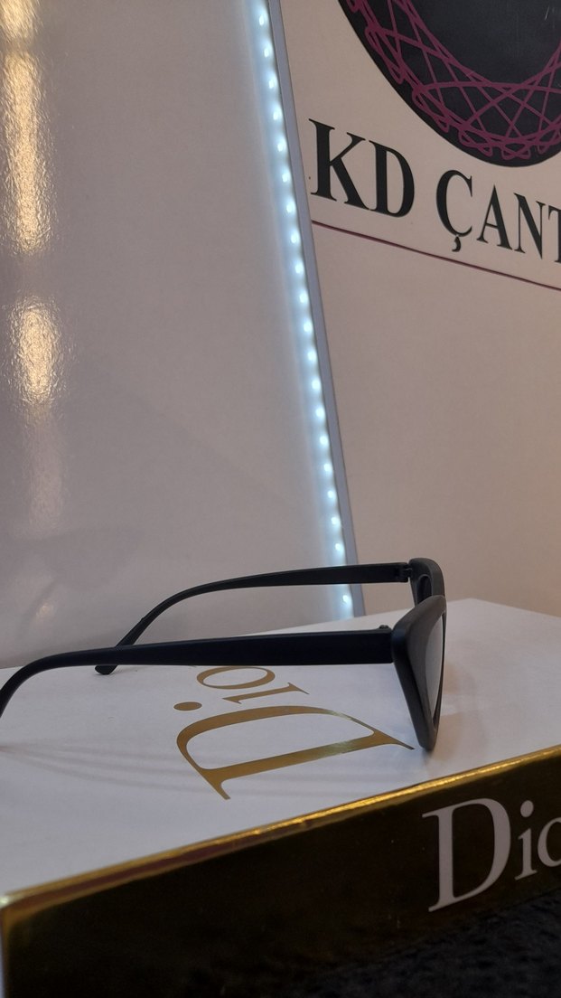 Siyah Retro Şeffaf Kadın Güneş Gözlüğü - Görsel 4