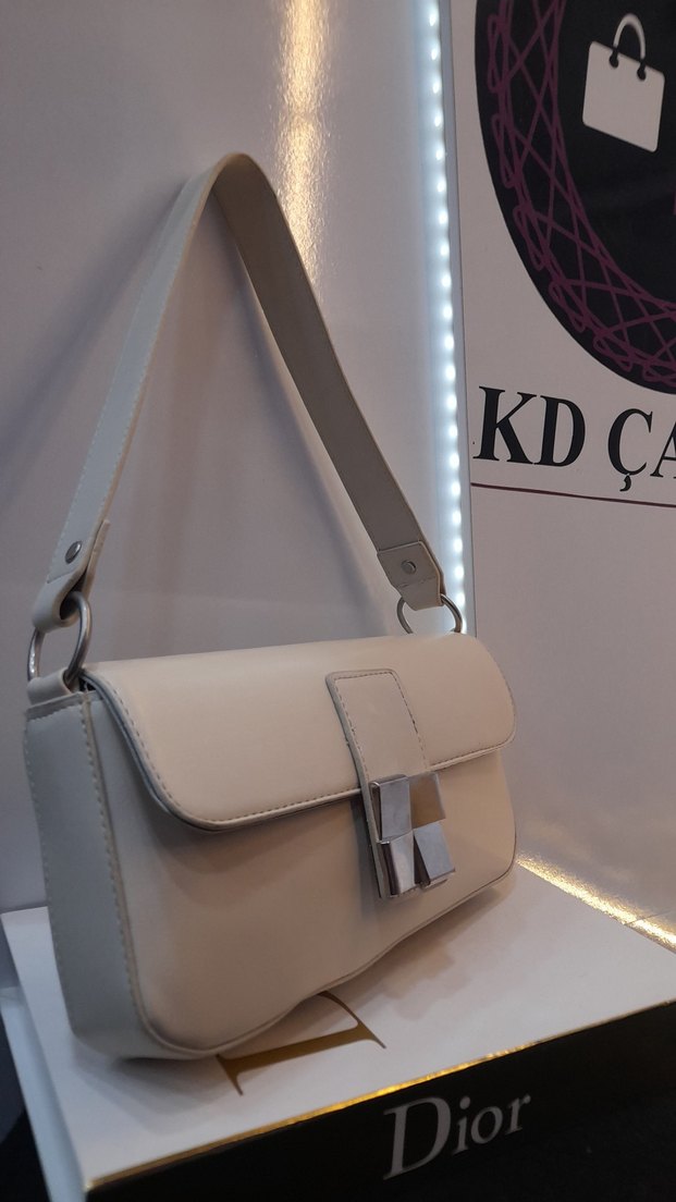 Zara Model Gümüş Tokalı Bej Deri Kadın Çanta - Görsel 2