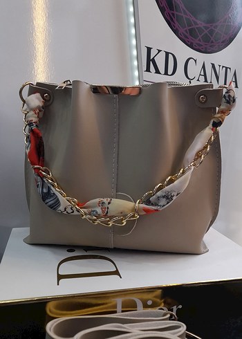 Bej Fular Askı Detaylı Kadın Çanta - Görsel 4