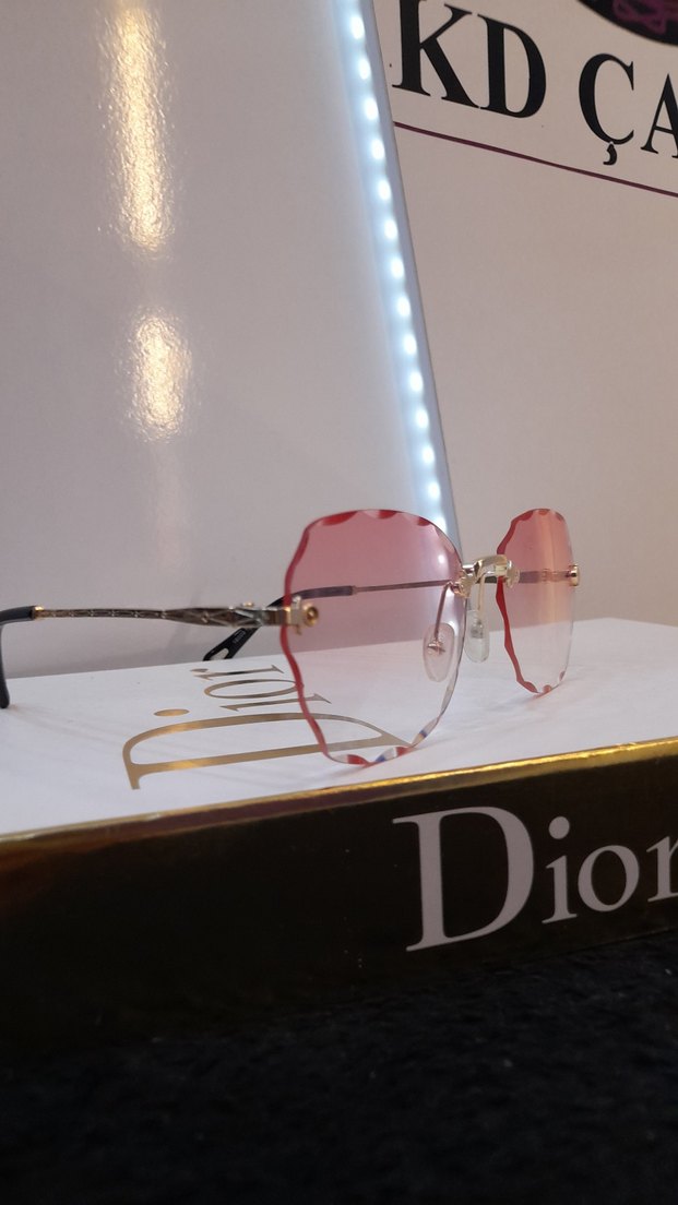 Pembe Transparan Kadın Gözlüğü - Görsel 3