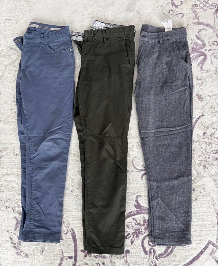 Üç adet pantolon - Görsel 2