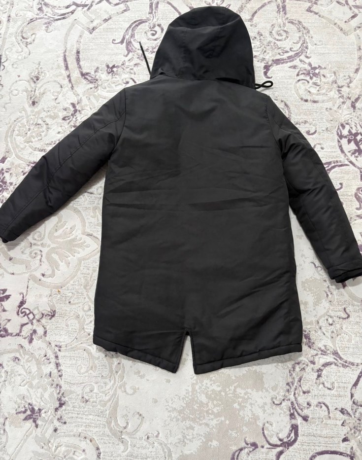 Siyah Kapüşonlu Uzun Mont - Görsel 3