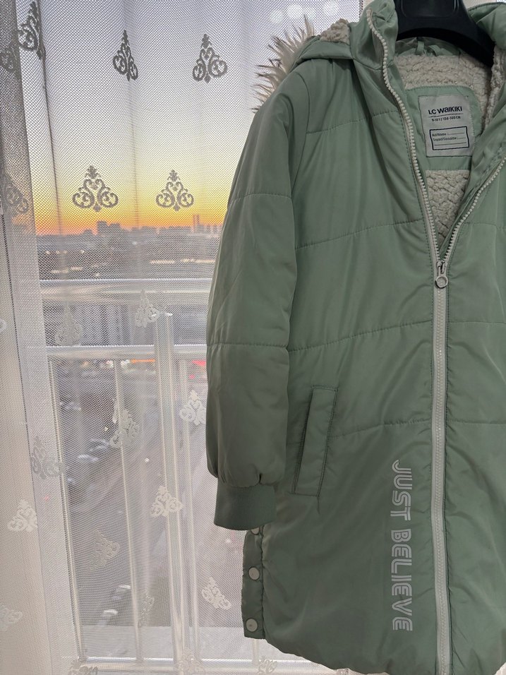 LCW kışlık Kız Çocuk Mont - Görsel 3