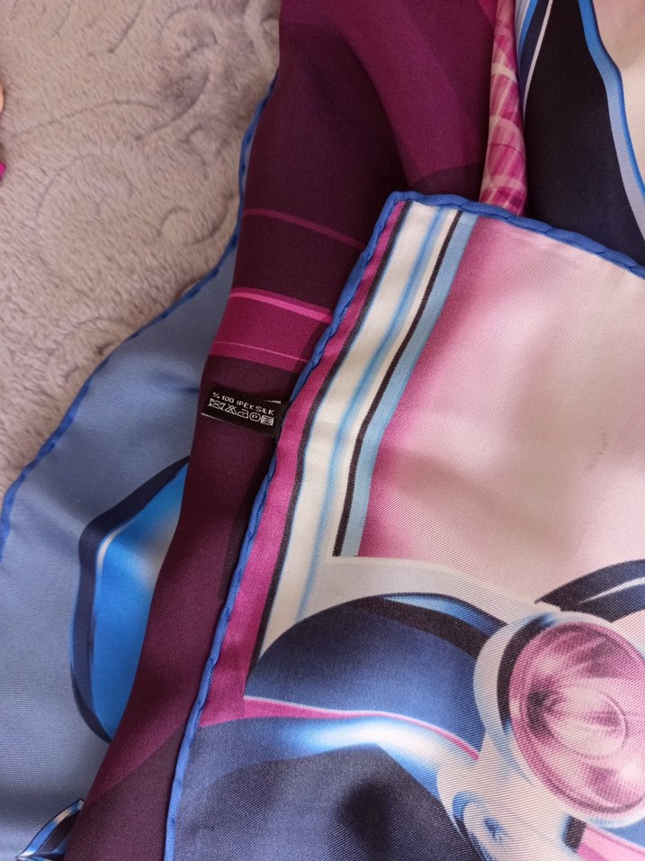 silk home marka ipek eşarp - Görsel 3