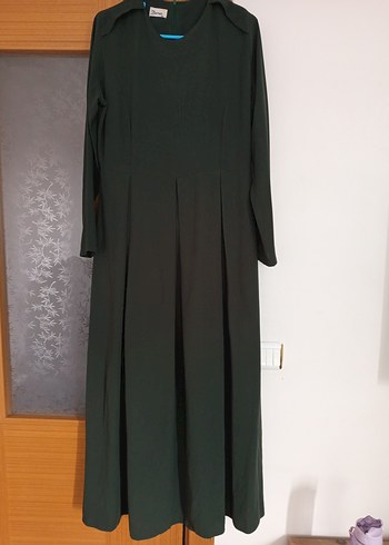 Uzun Kollu Koyu Yeşil Elbise - Görsel 2