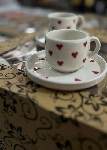 Kalp Desenli Beyaz Seramik Fincan ve Tabak - Görsel 2