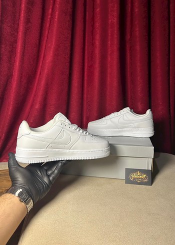 Nike Air Force 1 Beyaz