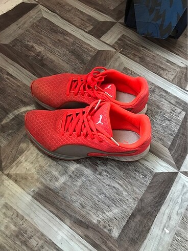 Puma Spor ayakkabı