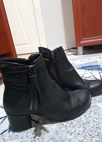 KADIN BOT - Görsel 2