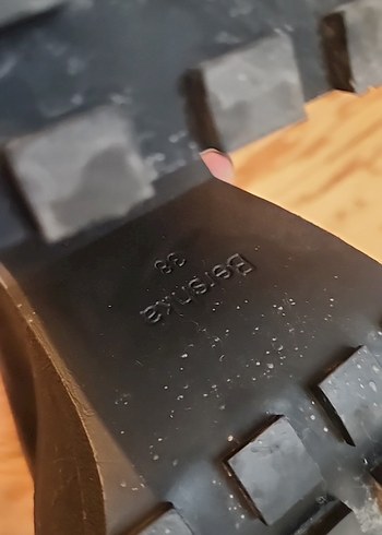 38 Beden siyah Renk BERSHKA Siyah Deri Platform Topuklu Gotik Kadın Bot