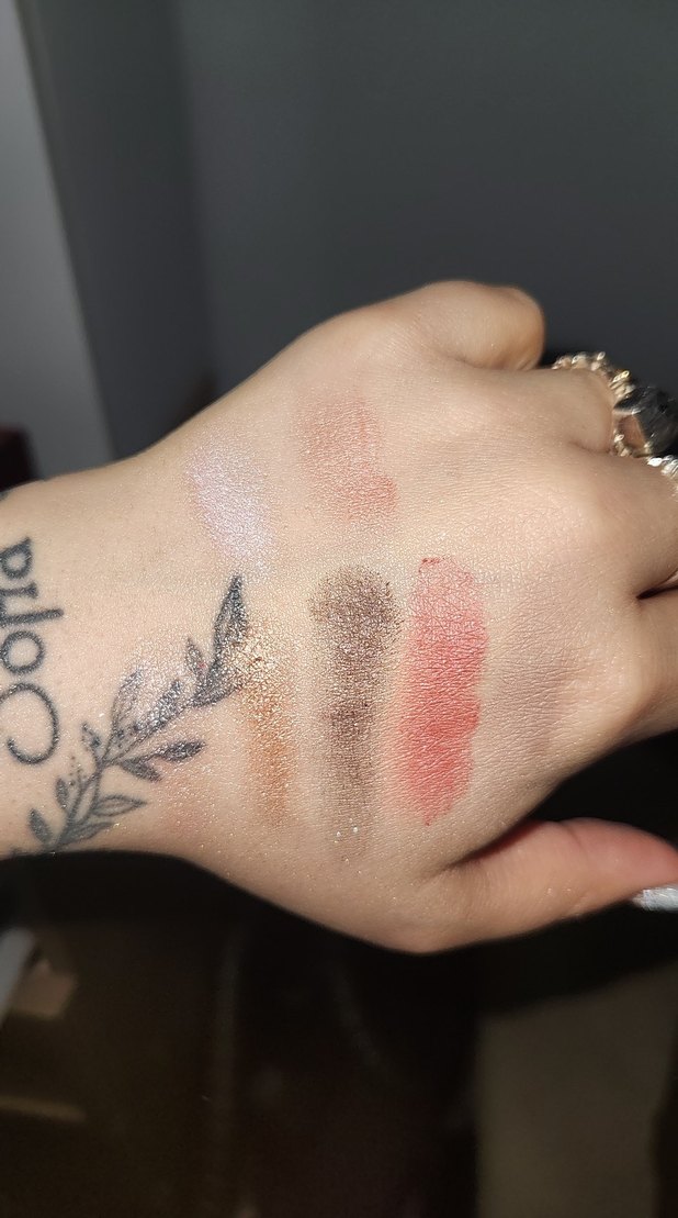 revolution far Paleti - Görsel 2