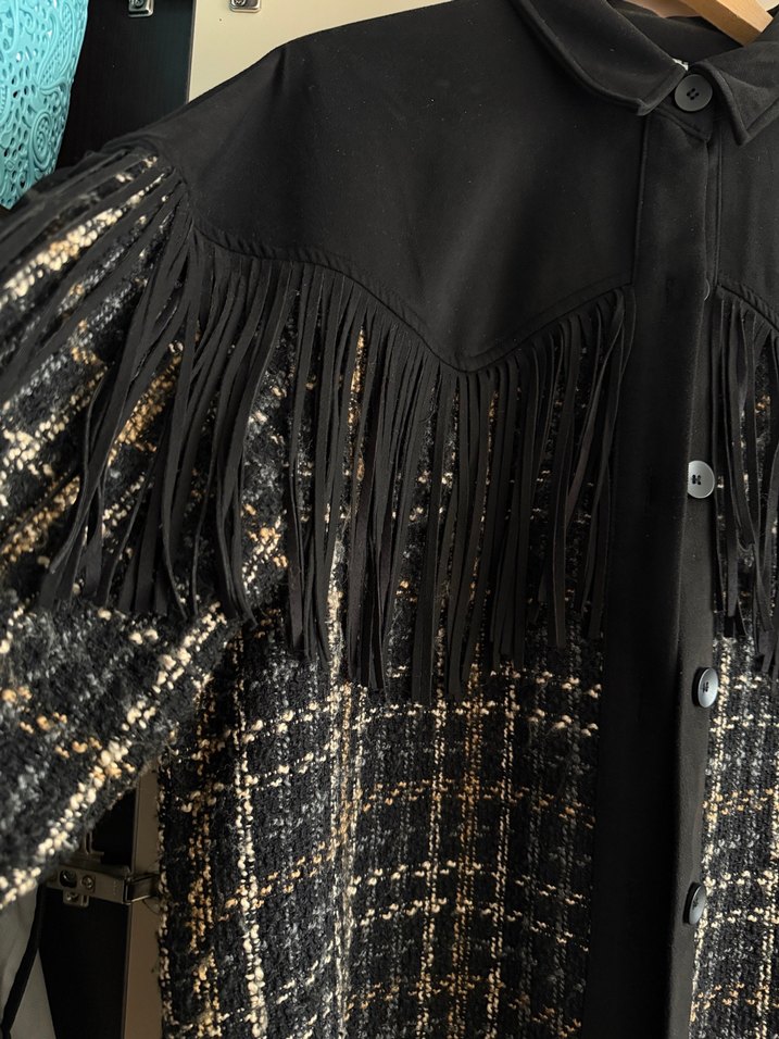 Düğmeli, Uzun Kollu Siyah Midi Kadın Ceket - Görsel 4