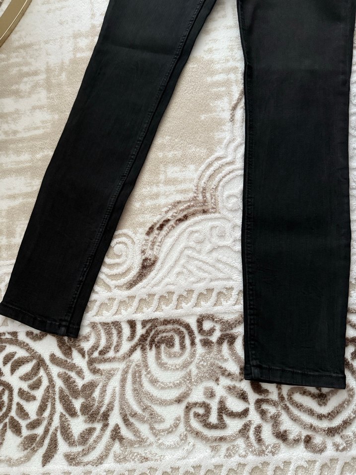 Siyah Dar Kesim Midi Kadın Jean - Görsel 4