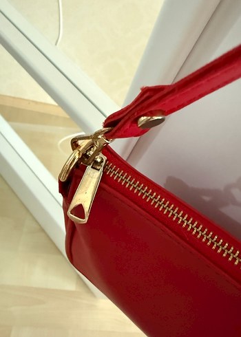 Kırmızı Deri Kadın Çanta Tokalı - Görsel 2