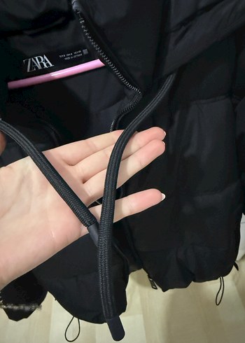 Siyah Kapüşonlu Kadın Kışlık Mont - Görsel 6