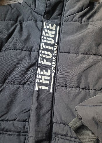 Siyah Kapüşonlu Erkek Çocuk Streetwear Mont - Görsel 7