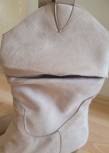 Bej Süet Körüklü Kadın Çizme - Görsel 5