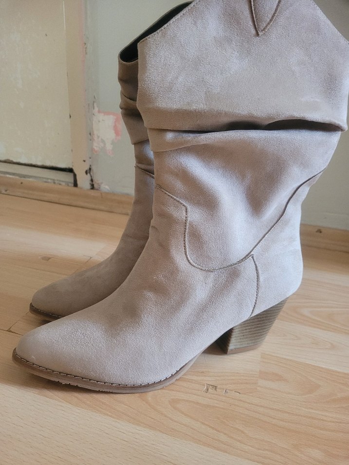 Bej Süet Körüklü Kadın Çizme - Görsel 4