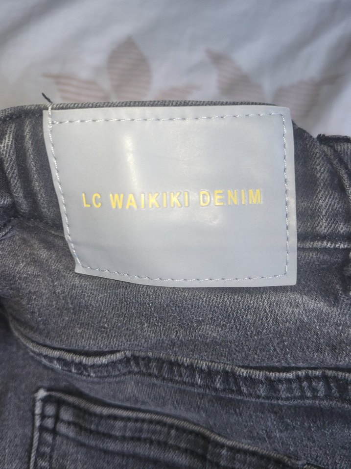 LC Waikiki erkek çocuk jean - Görsel 3