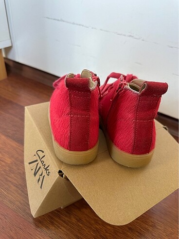 Zara clarks bot