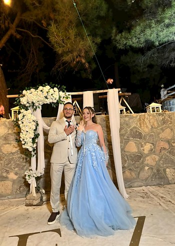 s Beden İşlemeli Dantelli Straplez Mavi Uzun Abiye