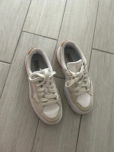 37,5 Beden Puma sneaker (orijinal)