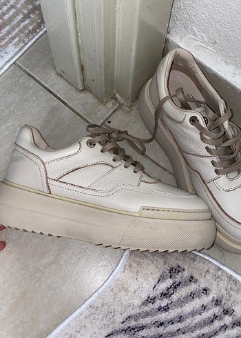 Bej Platform Topuklu Kadın Spor Ayakkabı - Görsel 5