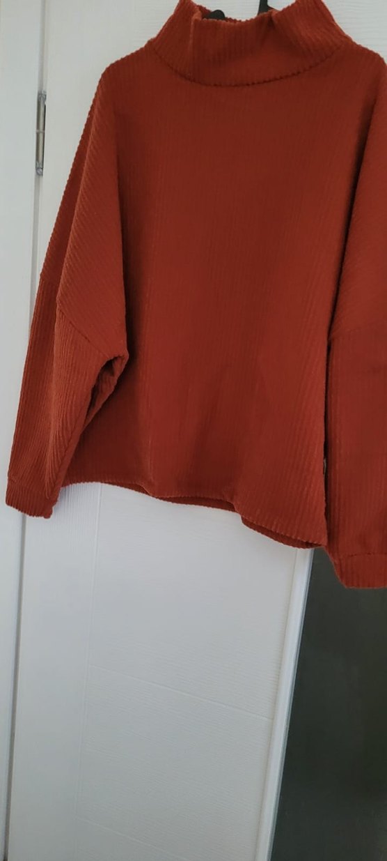 Kırmızı Kadın Süet Düğmeli Salaş Kazak - Görsel 3