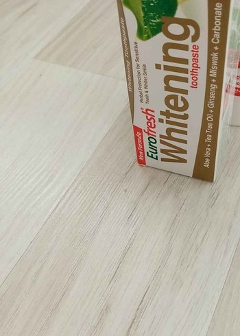 Eurofresh Beyazlatıcı Diş Macunu ve Sam Balsamı - Görsel 2