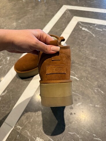 36 Beden Ugg bot