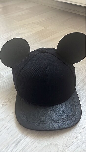 H&M disney şapka