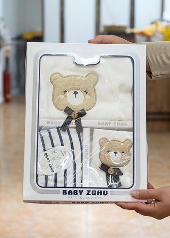 Beyaz Erkek Bebek Hastane Seti Ayıcık Desenli - Görsel 2