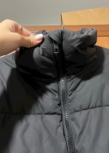 m Beden siyah Renk H&M şişme mont