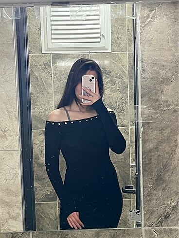 Yayık yaka elbise