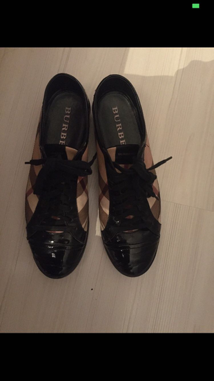 Burberry sneakers